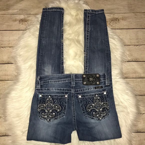 Miss Me Fleur de Lis Mid-Rise Skinny Jeans - Picture 3 of 7